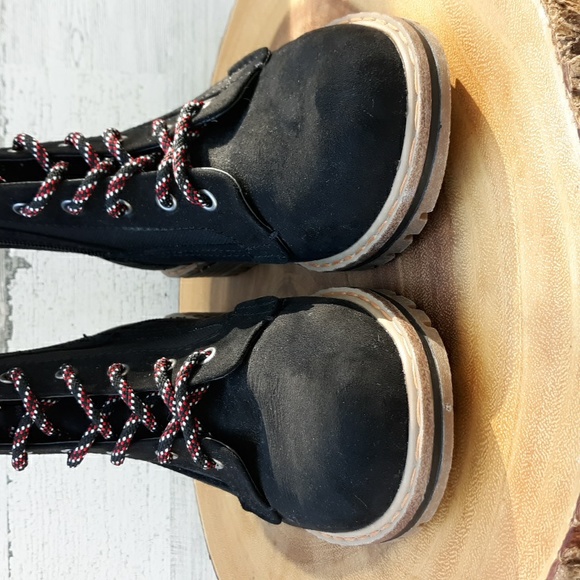 NWOT SM NEW YORK SPRUCE BOOTS - Picture 3 of 10